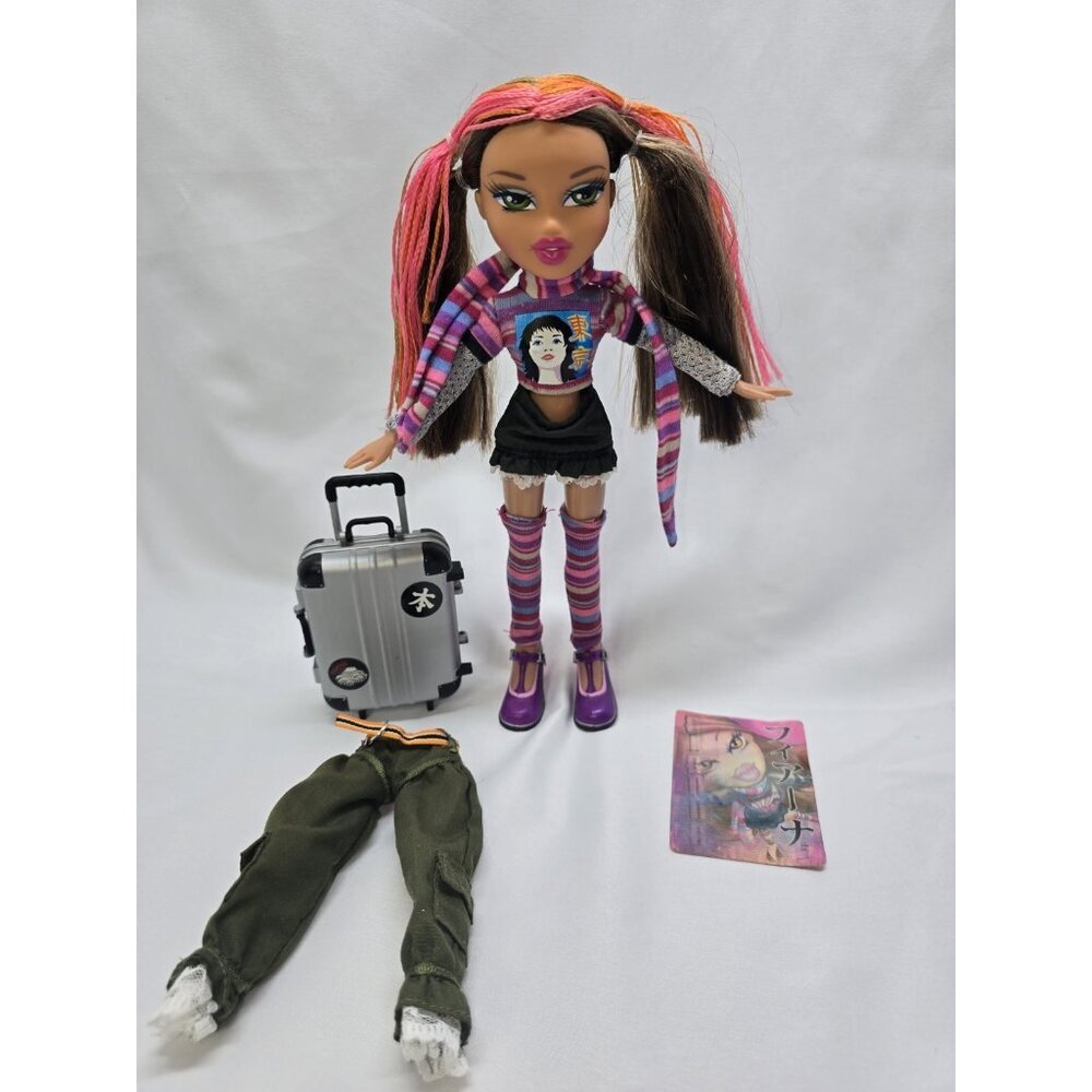 Bratz Tokyo A Go Go Fianna Doll MGA With Accessories- See Info